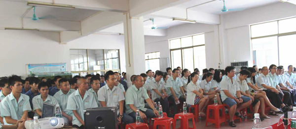 熱烈祝賀2015年8月份佛山興順精密模具有限公司管理升級(jí)誓師大會(huì)順利召開！