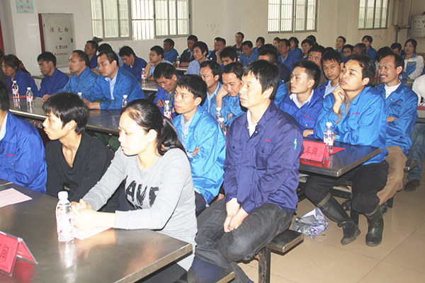 2012年3月1日，潔麗管理升級動員大會召開