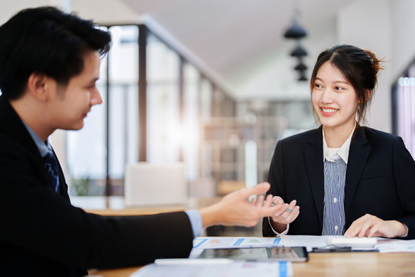 預算控制咨詢：協(xié)助企業(yè)建立控制體系，確保預算執(zhí)行