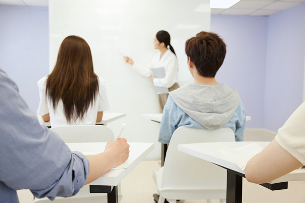 人才梯隊(duì)建設(shè)：培養(yǎng)儲(chǔ)備，確保企業(yè)持續(xù)發(fā)展