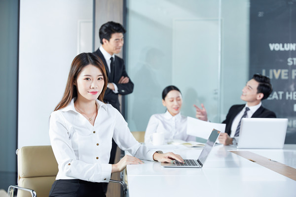 年度經(jīng)營計劃：聚焦核心業(yè)務，提升核心競爭力