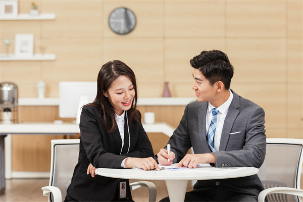 人力資源規(guī)劃：預(yù)測(cè)需求，制定合理的人才戰(zhàn)略
