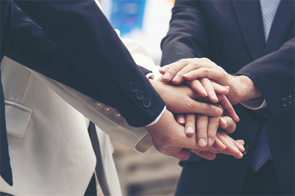 人力資源管理新策略：構(gòu)建人才磁場，推動企業(yè)發(fā)展