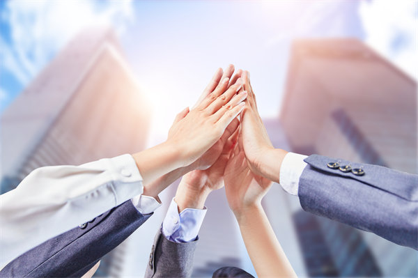 立足企業(yè)實際，制定可行經(jīng)營計劃，確保企業(yè)穩(wěn)健前行
