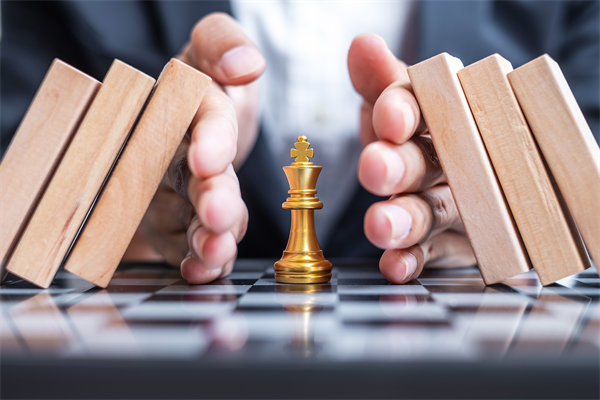 企業(yè)戰(zhàn)略調(diào)整如何有效應對行業(yè)變革挑戰(zhàn)？