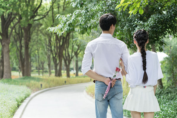 廣東一公司發(fā)錢鼓勵員工談戀愛，品牌營銷怎么看？