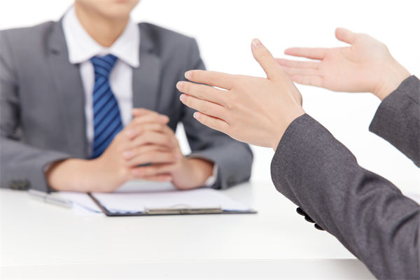 揭秘！看看企業(yè)高級HR是如何玩轉(zhuǎn)人才爭奪大戰(zhàn)的？