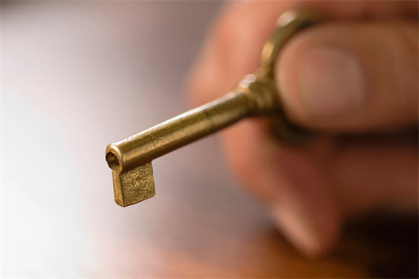 企業(yè)績(jī)效持續(xù)低迷，績(jī)效咨詢?nèi)绾沃?shí)現(xiàn)觸底反彈？