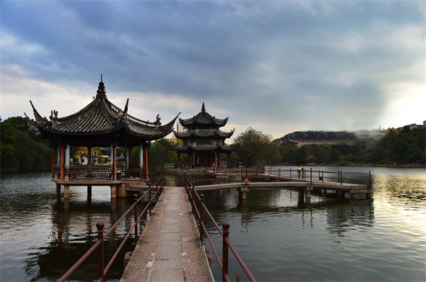 預(yù)算超支嚴(yán)重，臺(tái)州預(yù)算管理咨詢公司如何幫企業(yè)精準(zhǔn)控費(fèi)？