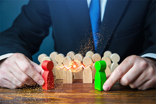 新老業(yè)務(wù)沖突不斷，企業(yè)戰(zhàn)略管理如何平衡布局？
