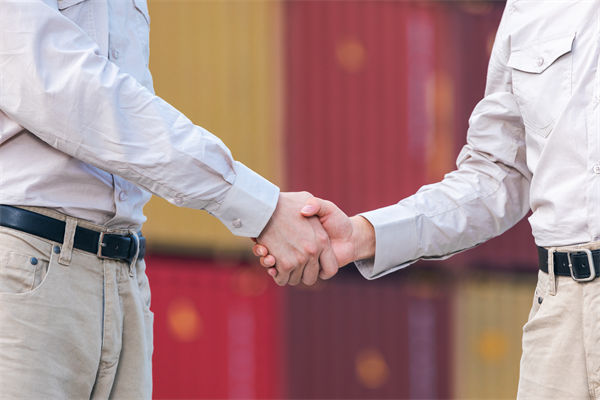 美線貨運(yùn)訂艙就像“搶票”，制造業(yè)有什么看法？