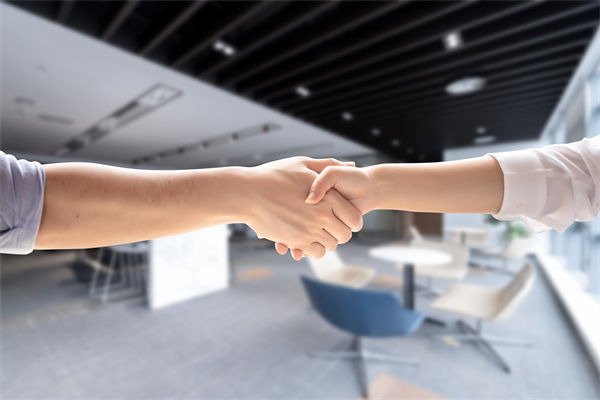 企業(yè)文化理念懸浮空中，如何讓價值觀真正落地生根？