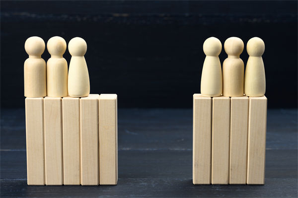 企業(yè)文化標(biāo)語掛滿墻，為何員工依然缺乏認(rèn)同感？