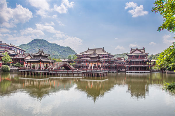 制造業(yè)管理分析：短劇基地狂飆，誰(shuí)是下一個(gè)橫店？