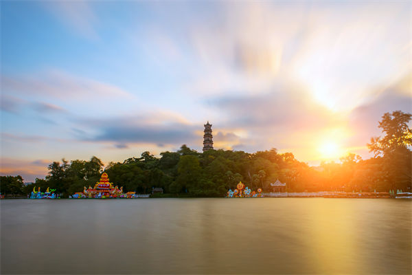 企業(yè)擴(kuò)張遇管理瓶頸增長(zhǎng)停滯，惠州管理咨詢能劈開困局嗎？