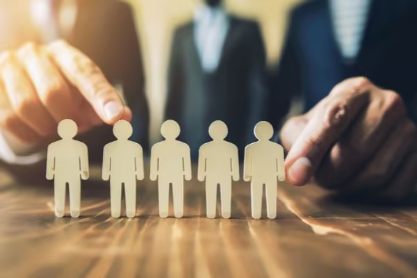 有實(shí)力的人力資源管理咨詢公司排名，哪家更適合中小民企落地？